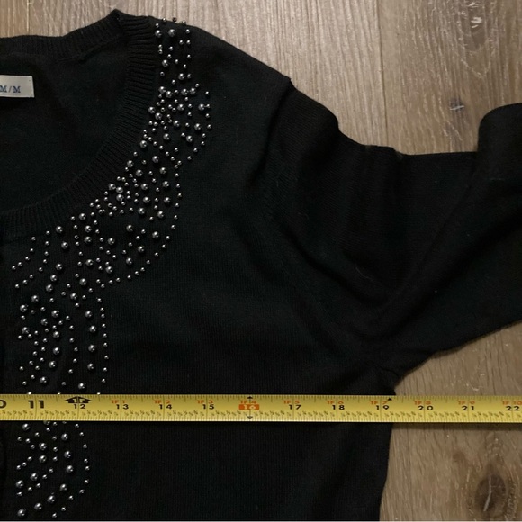 Old Navy Black Sweater with Beaded Detail Size Medium | Cardigan Preppy - Picture 9 of 14